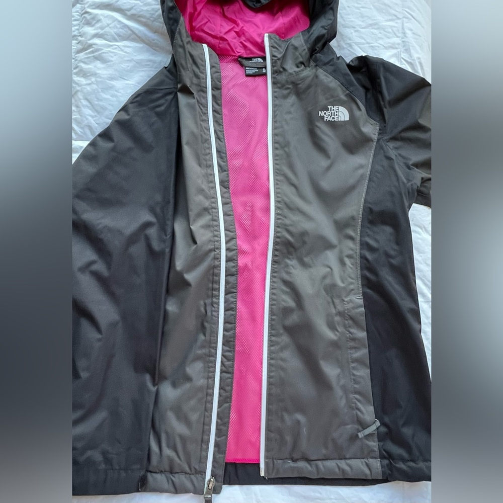 NorthFace rain coat